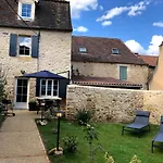 Hotel Le Trefle A Quatre Feuilles 3*