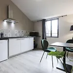 Hotel Le Trefle A Quatre Feuilles 3*