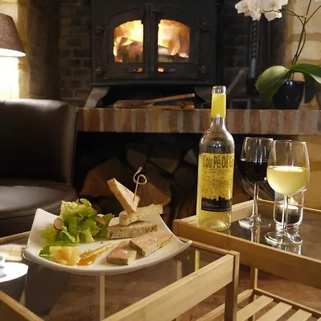 Hotel Le Trefle A Quatre Feuilles 3*