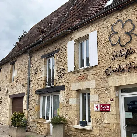 Le Trefle A Quatre Feuilles Hotel 3*