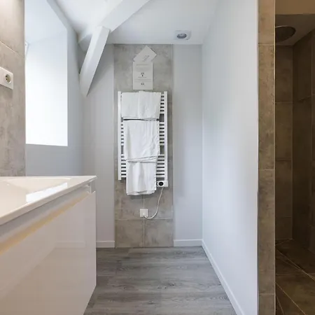 Le Trèfle à Quatre Feuilles Hotel 3*