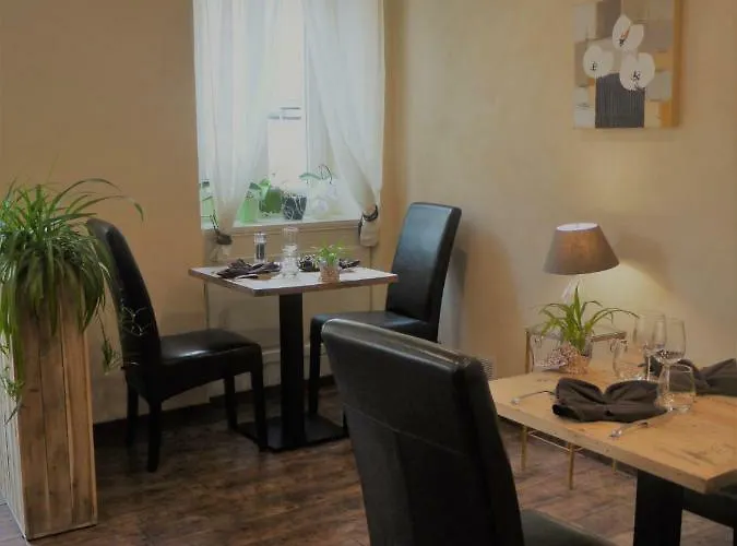 Le Trefle A Quatre Feuilles 3*